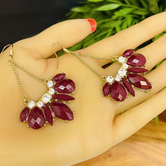 Beautiful Dangle Drop Rhinestone Earrings Pierced Chandelier Wine Red Gold 1444 - Picture 2 of 9